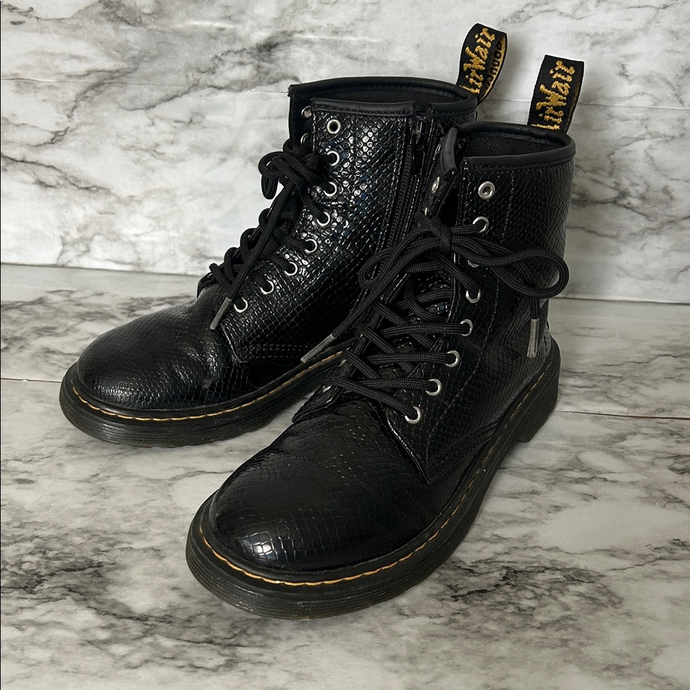 Dr. Martens | kids size 3 Junior 1460 Reptile Emboss Lace Up Boots Air Wair
